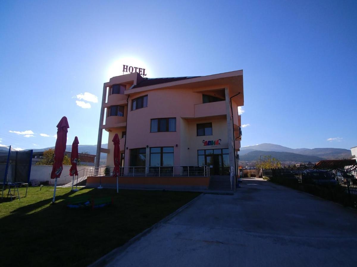 Семеен Хотел Дани Asenovgrad Exterior photo